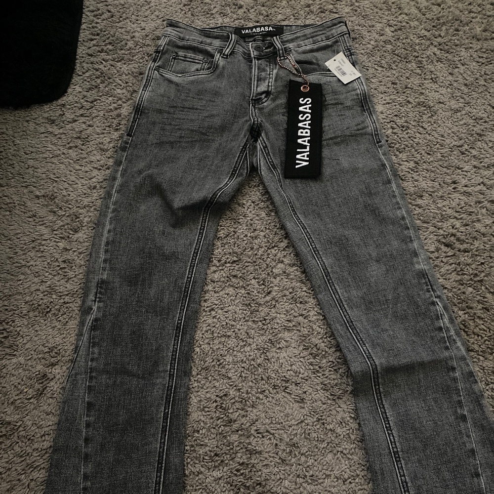 ESSENCE" LT GREY STRAIGHT JEANS